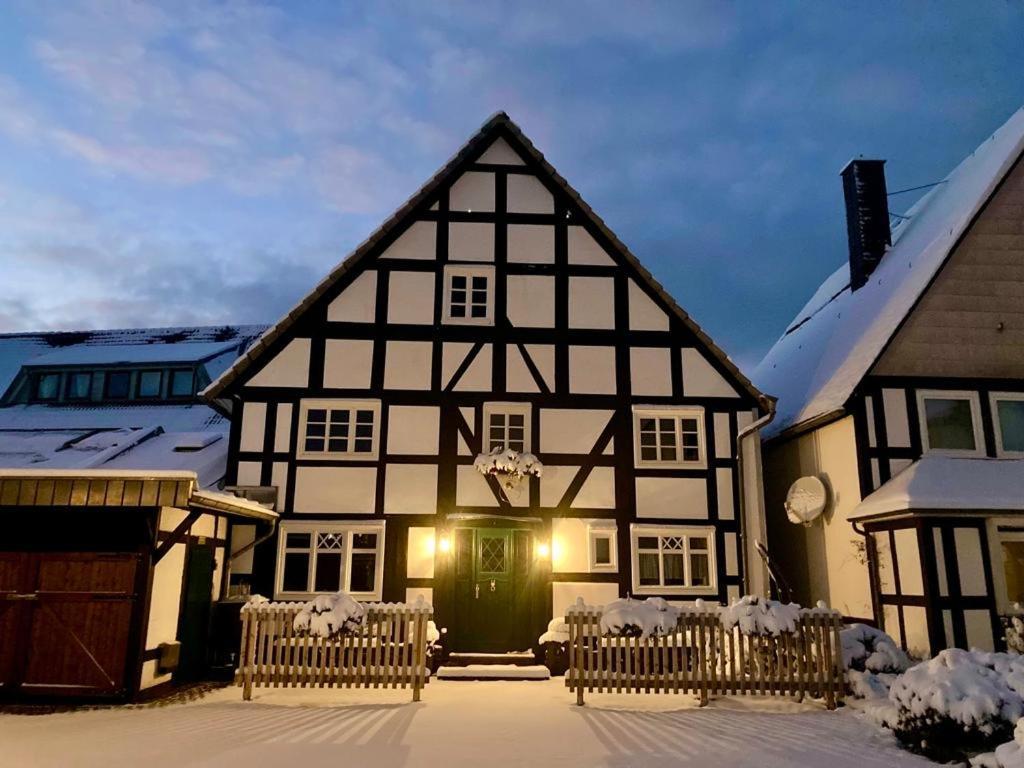 Fachwerkhaus Im Sauerland - Goldhase Anno 1700 Villa Medebach Exterior photo